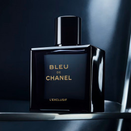 BLEU DE CHANEL Eau de Parfum 専用バッグ付き CHANEL BLEU DE CHANEL EAU DE PARFUM LIMITED EDITION SPRAY
