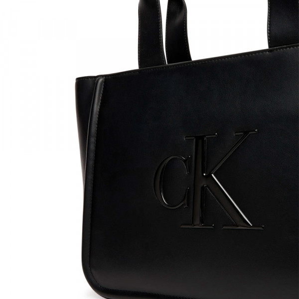 sac-fourre-tout-grave-d-un-monogramme
