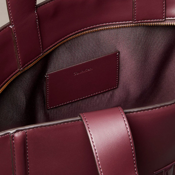 bolsa-tote-com-monograma-gravado