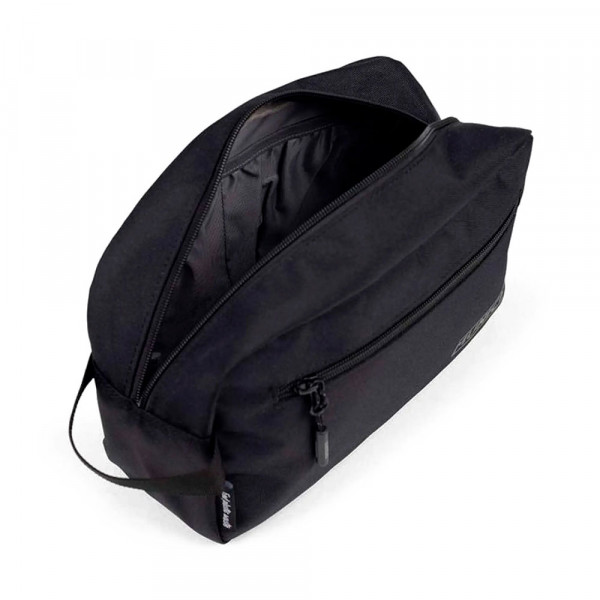 team-sports-toiletry-bag