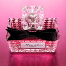 essencia-de-perfume-notas-cristalizadas-florais-e-amadeiradas