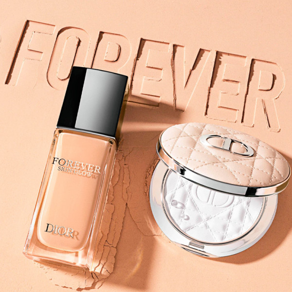 blurring-setting-powder-translucent-luminous-finish