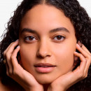 blurring-setting-powder-lysande-omarkbar-matt-finish