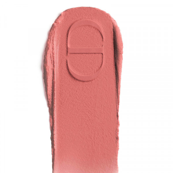 flussiges-rouge-mit-mousse-textur-mattes-finish
