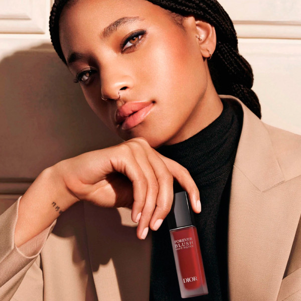liquid-blush-with-mousse-texture-matte-finish