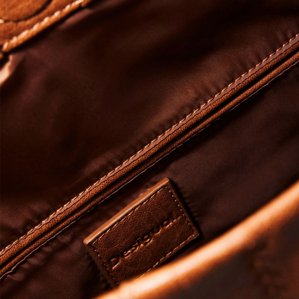 borsa-media-effetto-pelle-ricamata