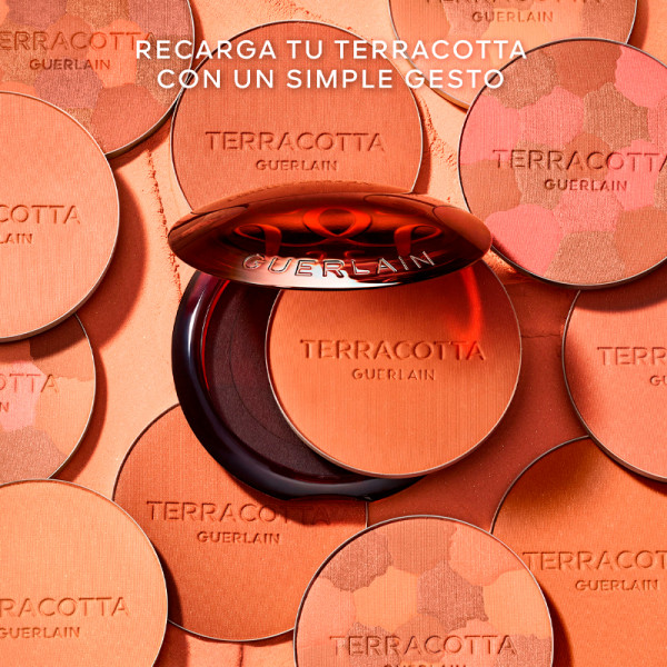 terracotta-peacock-bronzingpuder-96-naturligt-harledda-ingredienser