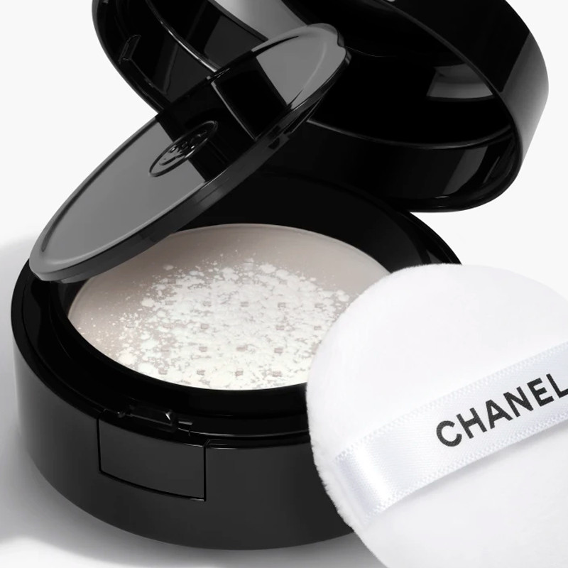 poudre-universelle-libre-loser-puder-mit-naturlichem-finish-reisegrosse