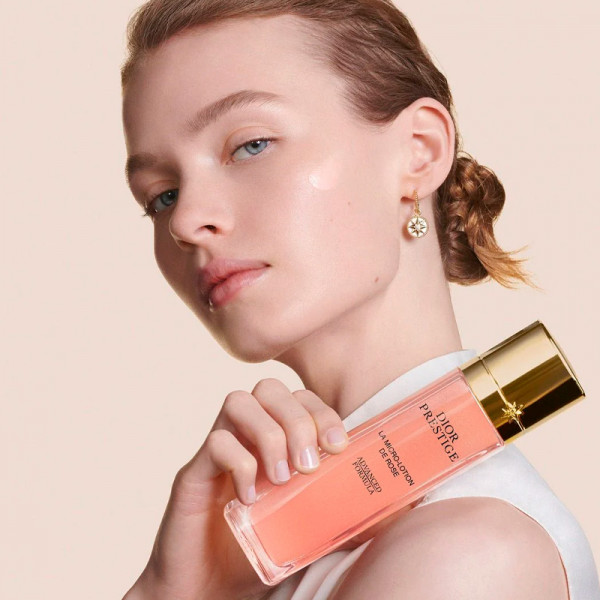 ausgleichende-gesichtslotion-hefeextrakt-der-rose-de-granville