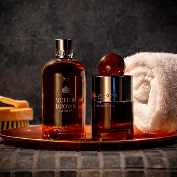 black-pepper-bath-shower-gel-ricarica-di-gel-da-bagno
