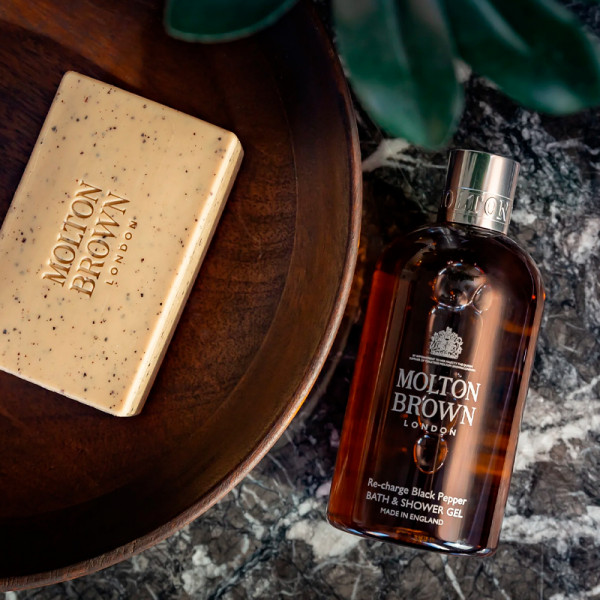 black-pepper-bath-shower-gel-badgel-navulling
