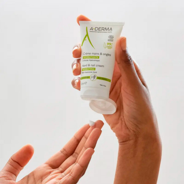 gama-esencial-moisturizing-cream-for-hands-and-nails