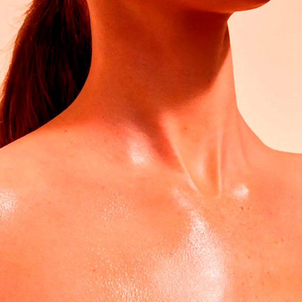 brume-solaire-wysokoochronna-upiekszajaca-mgielka-do-ciala-z-filtrem-spf-50