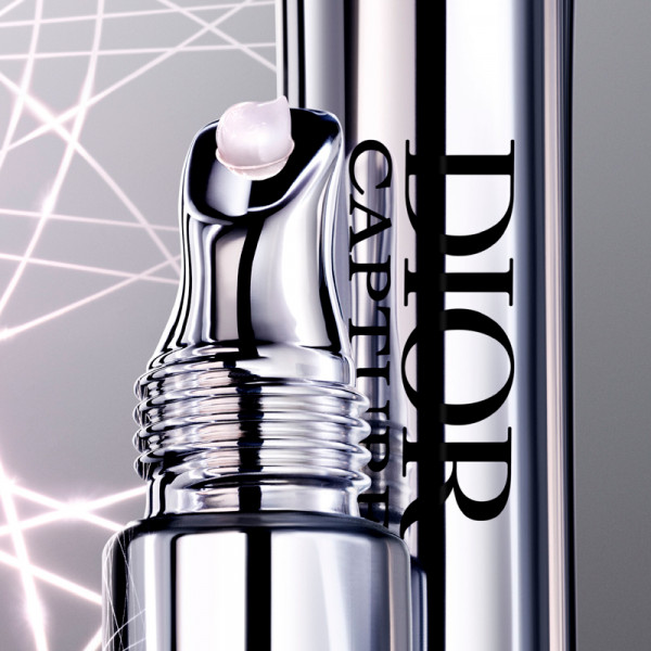 dior-capture-pro-collagen-shot-verstevigende-oogbehandeling-met-biotechnologisch-collageenfragment