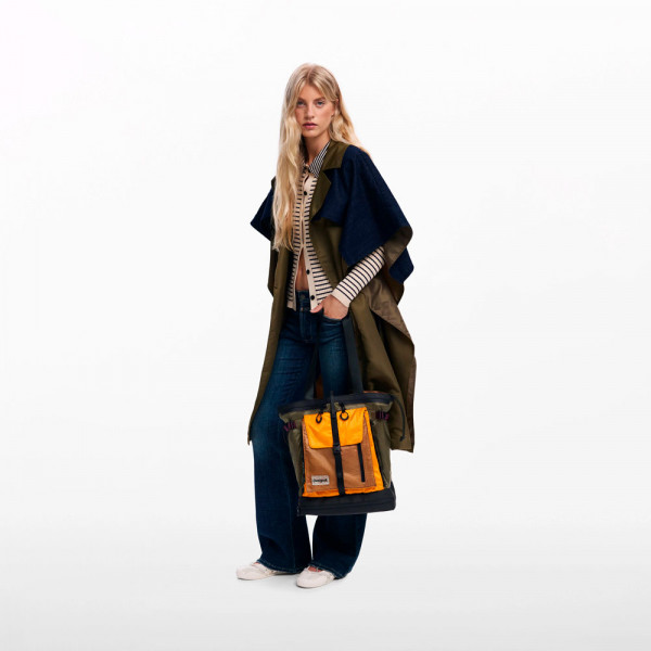grand-sac-a-dos-fourre-tout-en-nylon