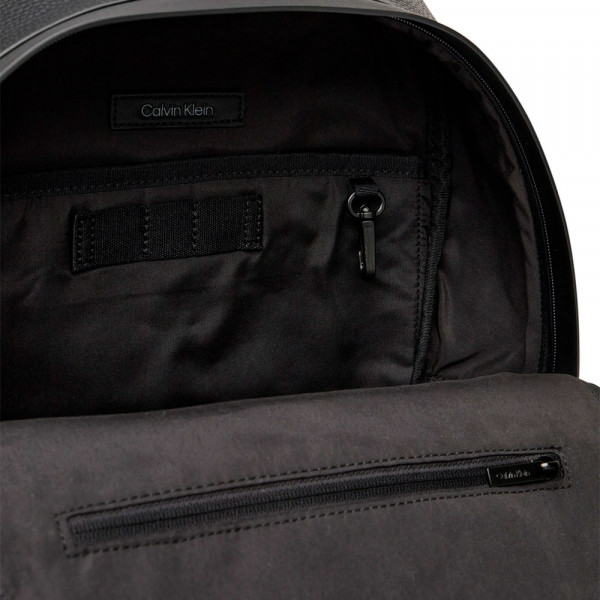 sac-a-dos-rond-indispensable
