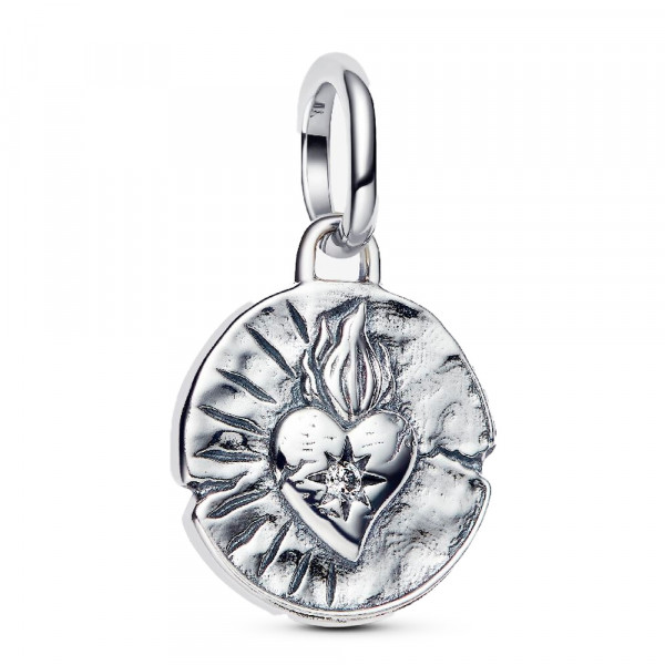 charm-heart-medallion-793975c01