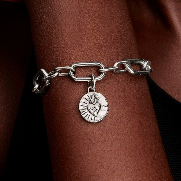 charm-heart-medallion-793975c01