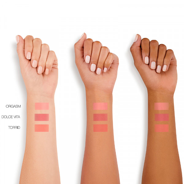 liquid-blush-flytande-rouge
