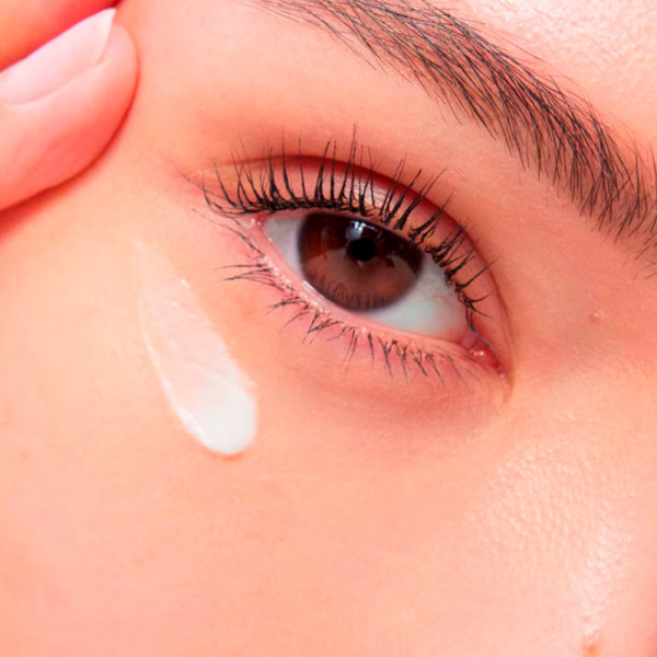 total-eye-lift-behandling-av-ogonkontur