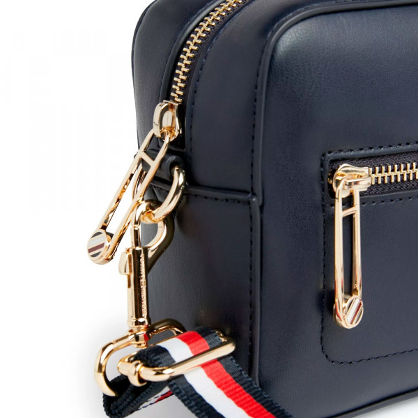iconic-crossbody-bag-with-distinctive-ribbon