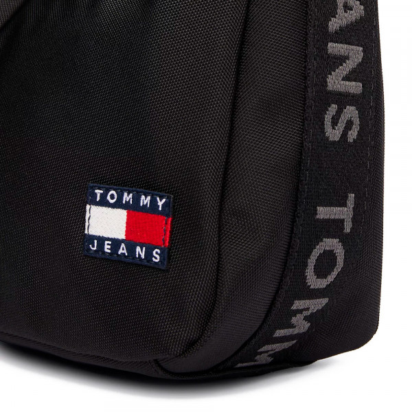 bolso-de-hombro-essential-con-inscripcion