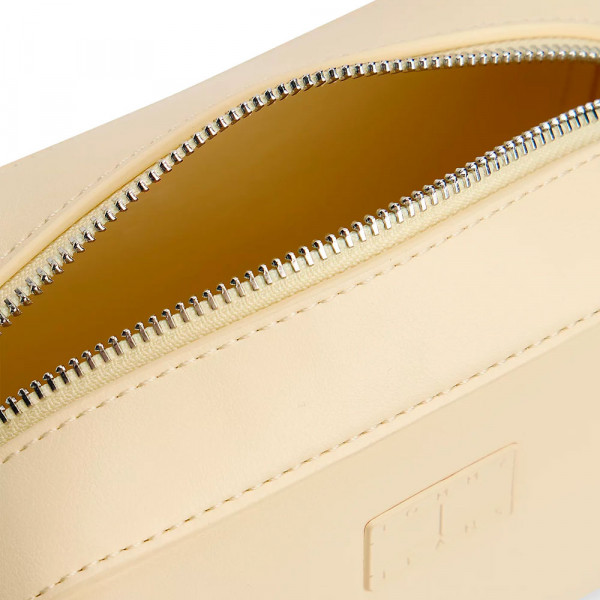 sac-a-bandouliere-pour-appareil-photo-essentiel