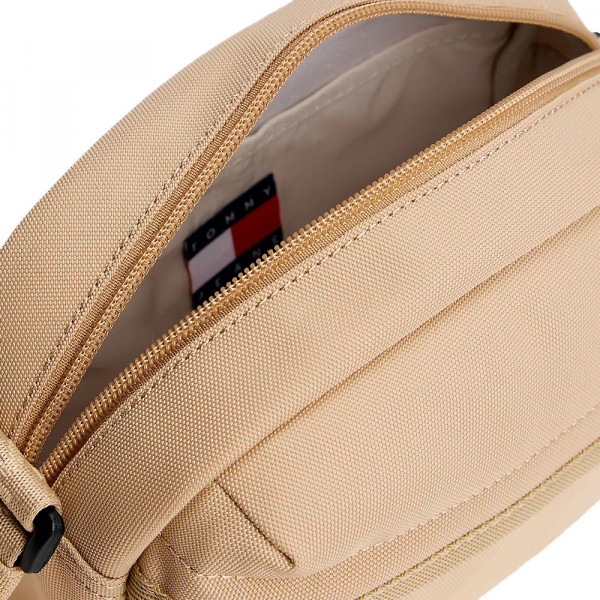 essential-crossbody-bag