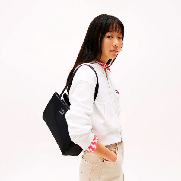 sac-fourre-tout-avec-badge-logo
