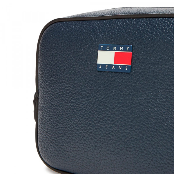 sac-bandouliere-a-badge-ton-sur-ton