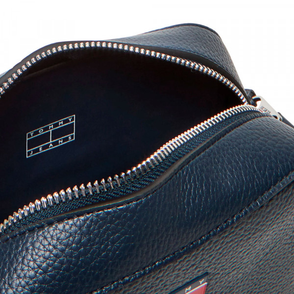 sac-bandouliere-a-badge-ton-sur-ton
