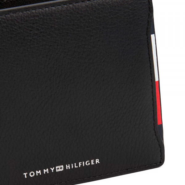 portafoglio-bifold-in-pelle-con-logo