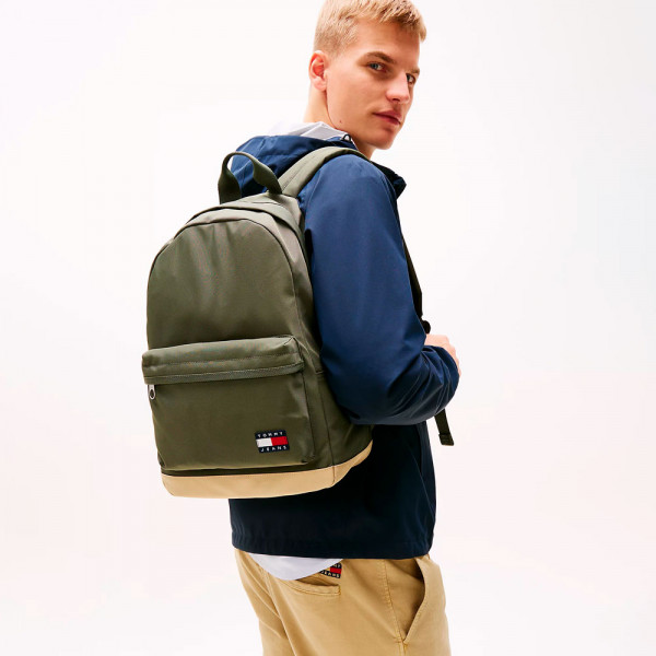 essential-daily-dome-backpack