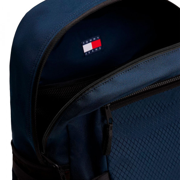 sac-a-dos-avec-bretelles-en-ruban