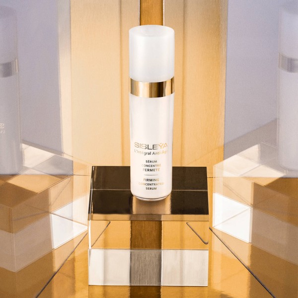 Sisleÿa L'Integral Anti-Age Opstrammende Koncentreret Serum