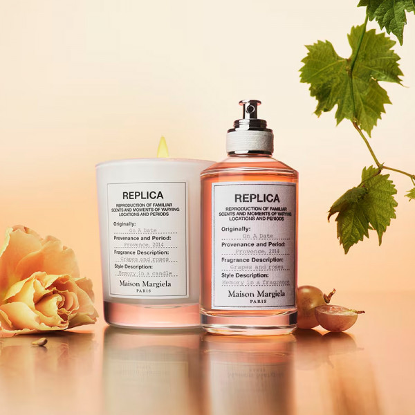 replica-on-a-date-scented-candle