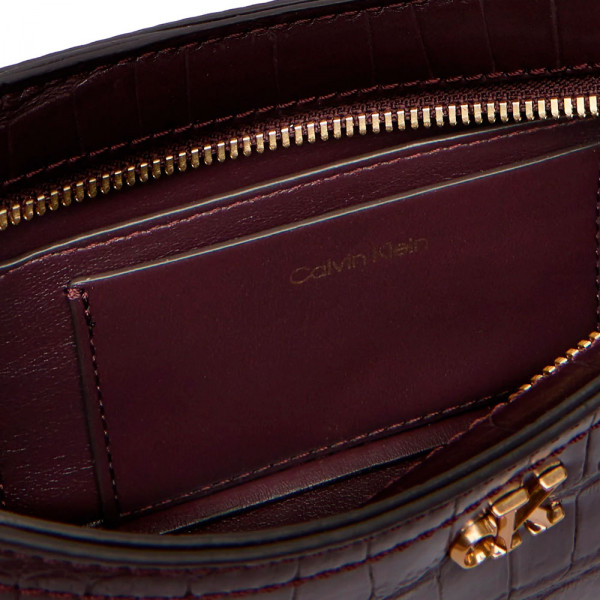 bolso-de-hombro-pequeno-con-efecto-cocodrilo