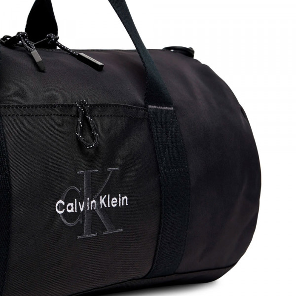 bold-weekender-bag