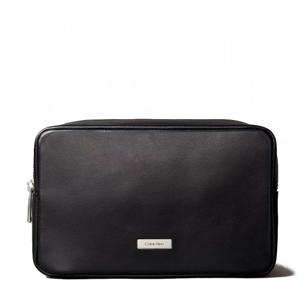 borsa-da-toilette-in-pelle-martellata