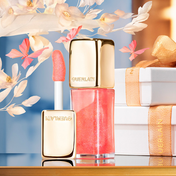 kisskiss-bee-glow-oil-limited-edition-getinte-lippenolie-verrijkt-met-honing-92-van-natuurlijke-oorsprong