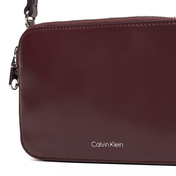 bolsa-transversal-conversivel-com-2-alcas bolsa-transversal-conversivel-com-2-alcas