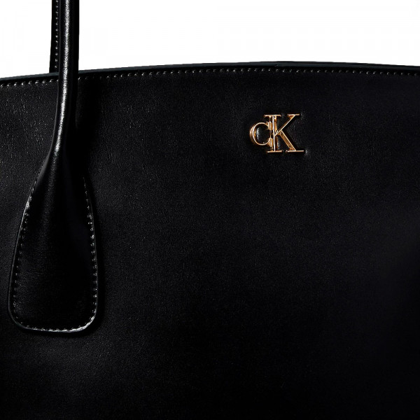 bolso-tote-con-herraje-con-logo-monograma bolso-tote-con-herraje-con-logo-monograma