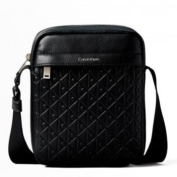 bolsa-de-reporter-com-logotipo-iconico-gravado bolsa-de-reporter-com-logotipo-iconico-gravado