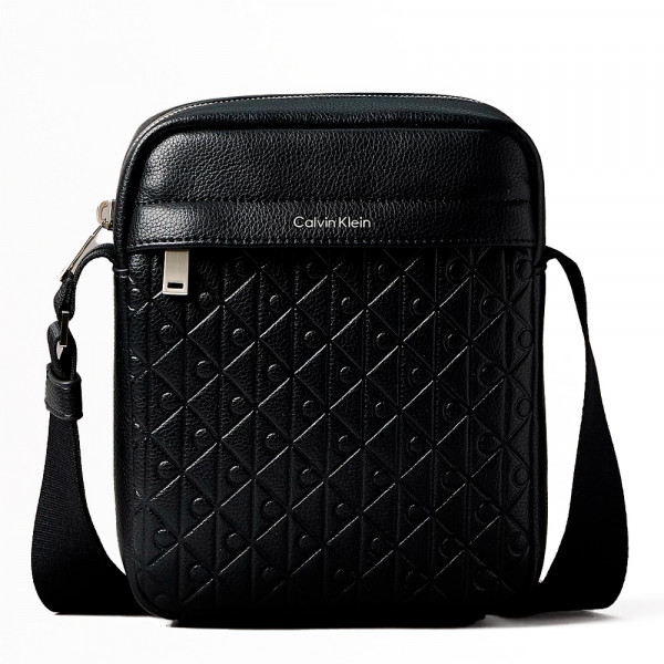 bolsa-de-reporter-com-logotipo-iconico-gravado bolsa-de-reporter-com-logotipo-iconico-gravado