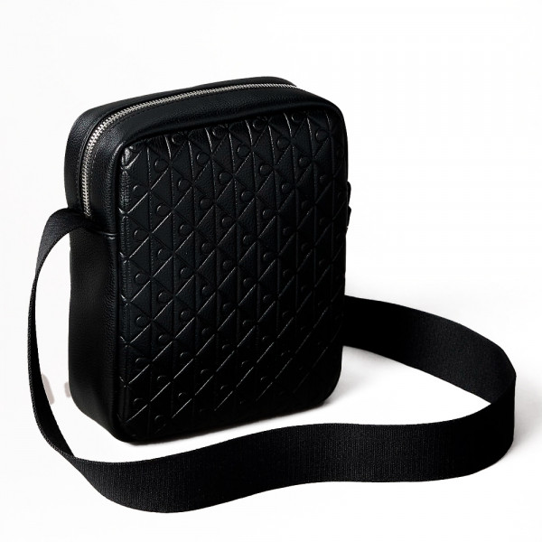 reporter-bag-with-engraved-iconic-logo reporter-bag-with-engraved-iconic-logo