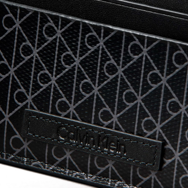 visitenkartenetui-mit-allover-monogramm-logo visitenkartenetui-mit-allover-monogramm-logo