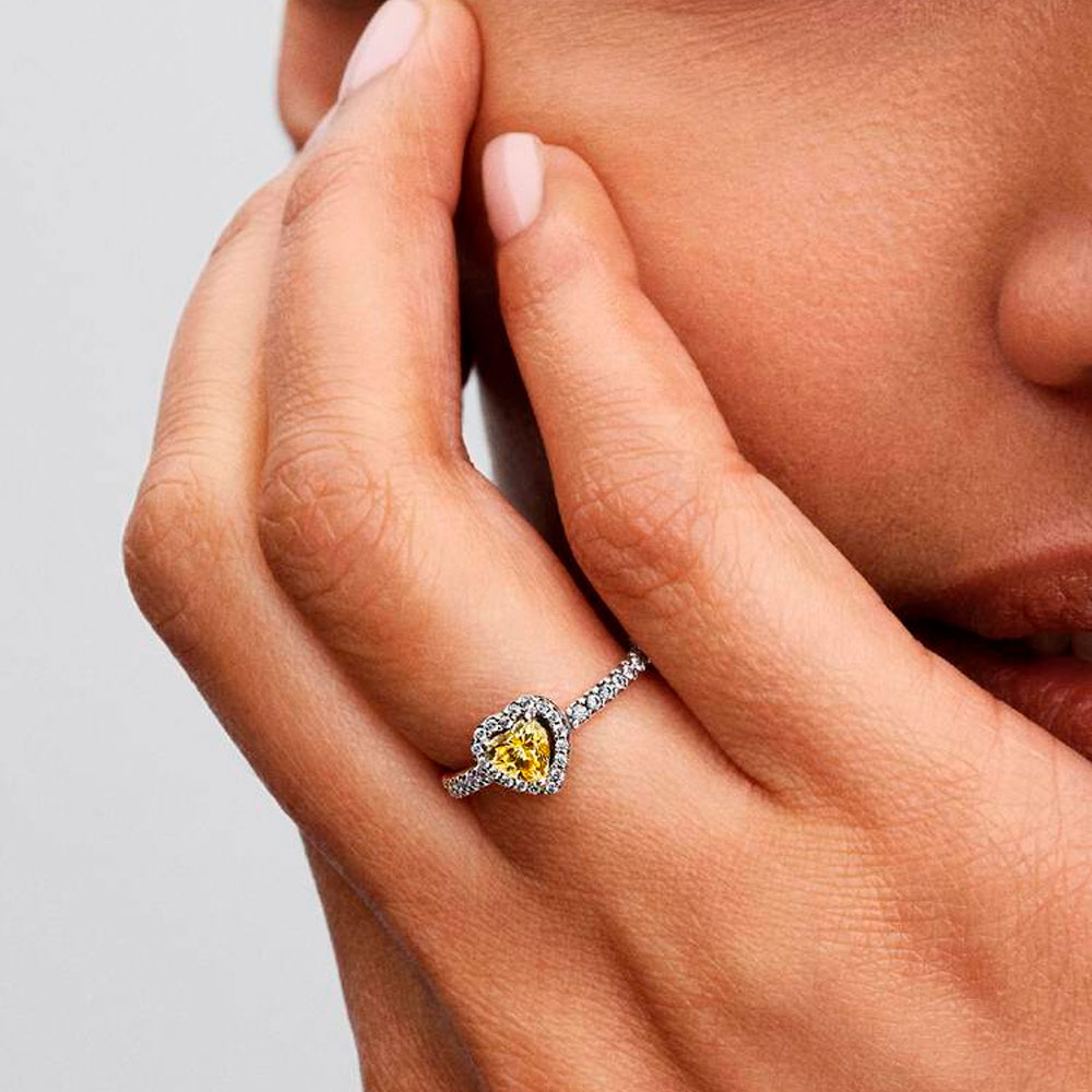 Pandora Anillo Corazón en Relieve Brillante 198421C06 – imagen 2