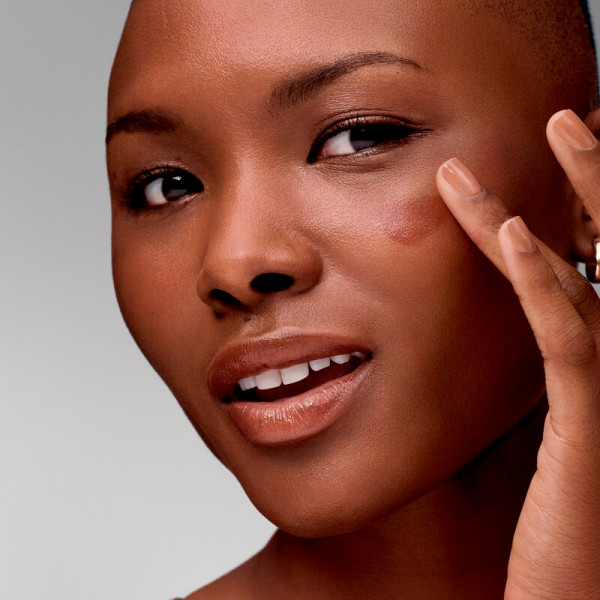 futurist-blushmaker-vloeibare-blush