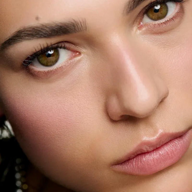 les-signes-de-chanel-colorete-iluminador-en-polvo