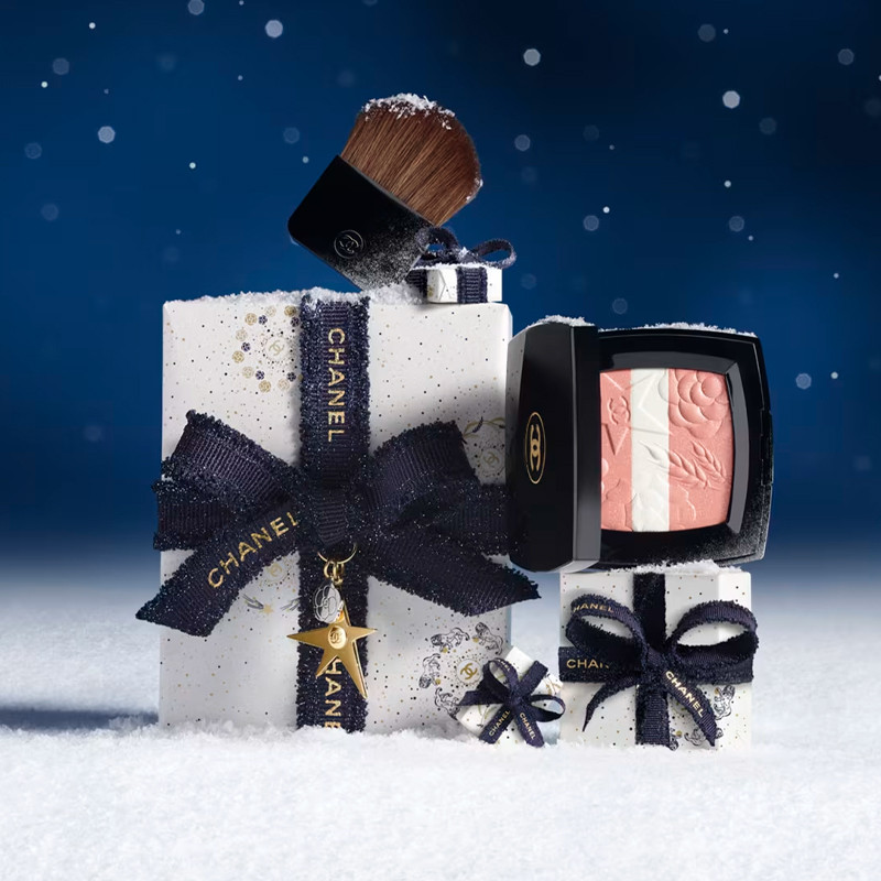 les-signes-de-chanel-colorete-iluminador-en-polvo